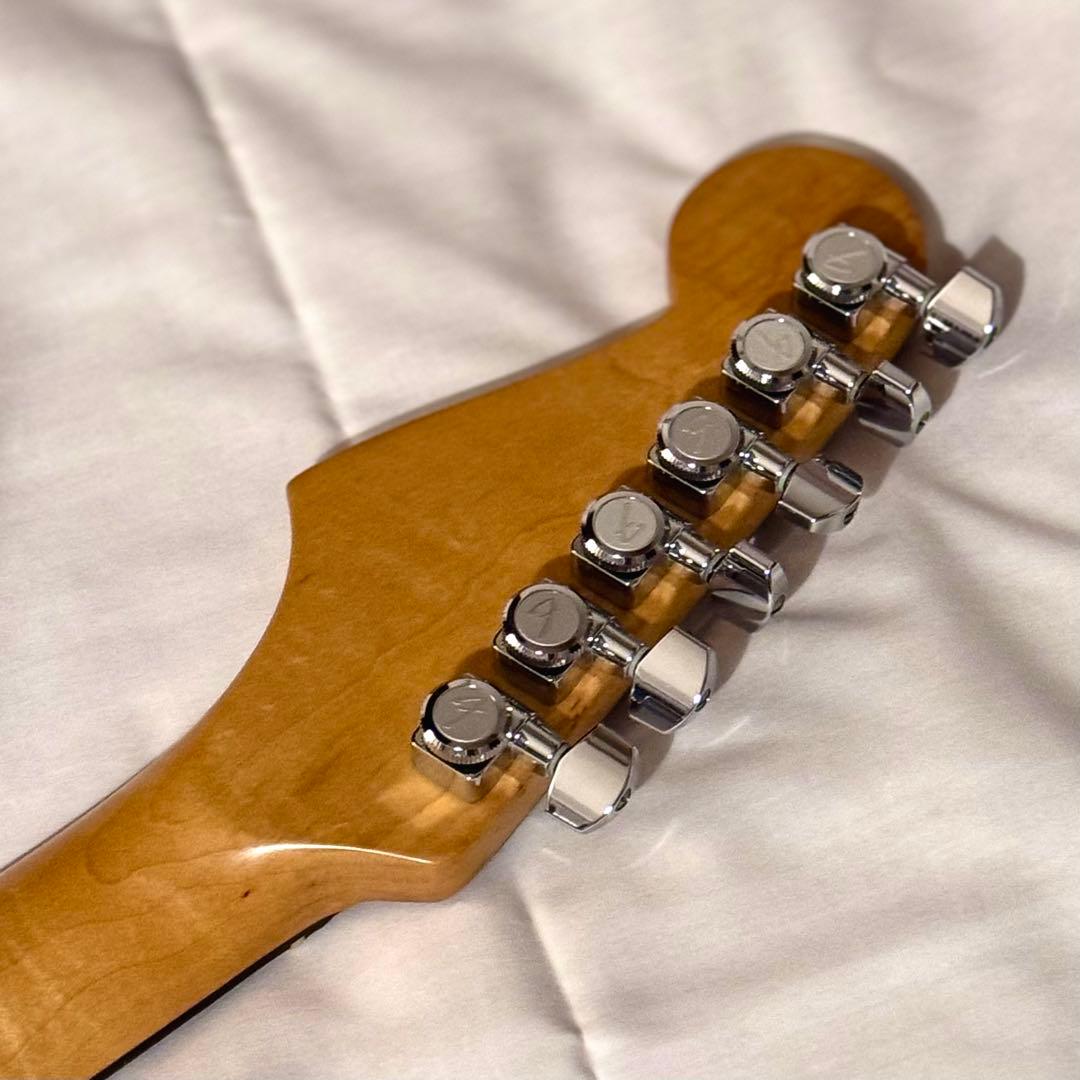 ギター Fender Mexico Stratocaster Midnight Wine