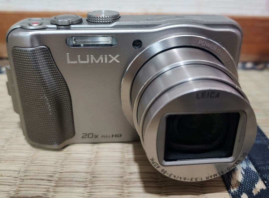 LUMIX DMC-TZ35 シルバー　ライカレンズ