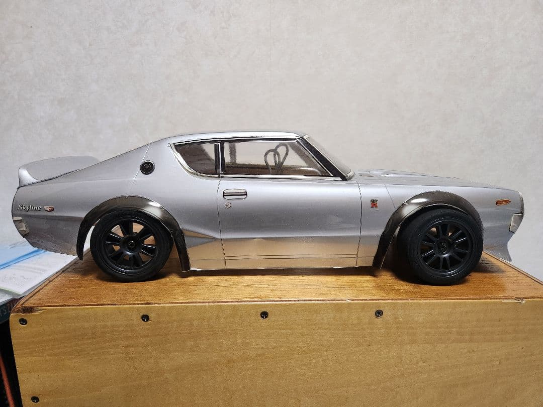 スカイライン 2000 GT-R　ケンメリ KPGC110 　ラジコン　ボディ