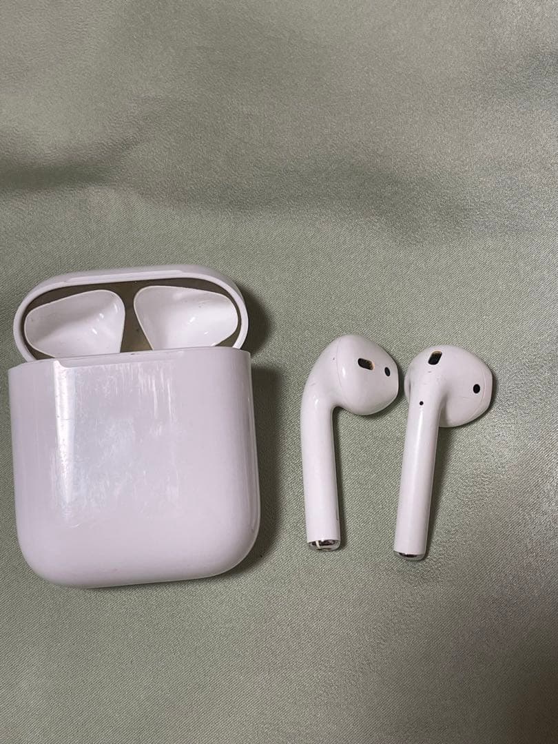 Apple AirPods エアーポッズ 第2世代
