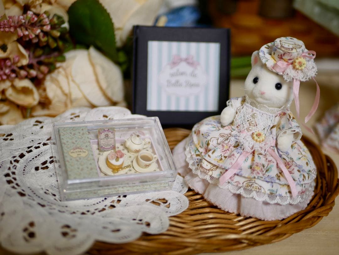 花柄ドレスとティータイムセット(ミルクティータイプ②)