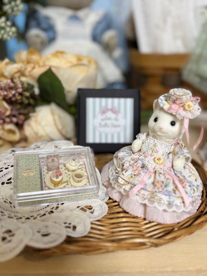 花柄ドレスとティータイムセット(ミルクティータイプ②)