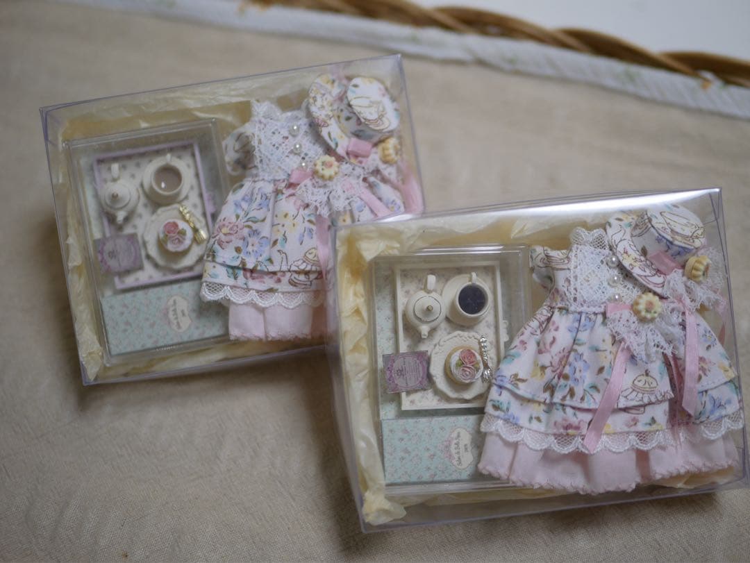 花柄ドレスとティータイムセット(ミルクティータイプ②)