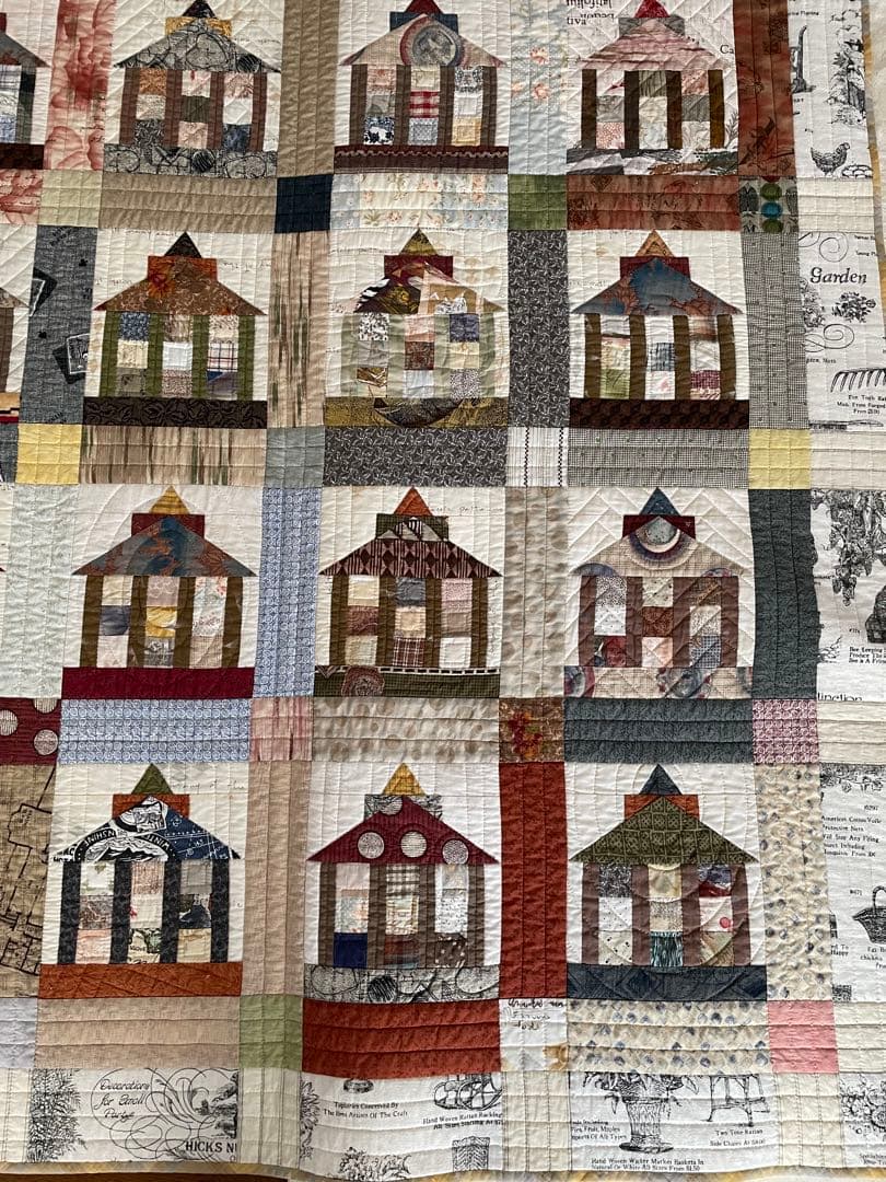 パッチワーク　キルト　タペストリー　ハウス