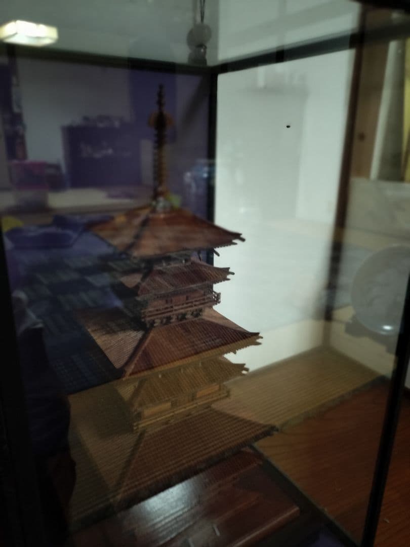 薬師寺の東塔の木で出来た置物