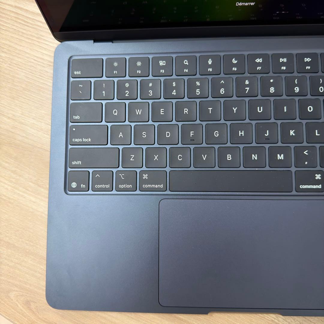 MacBook Air M4 13インチ 16/ 256 ミッドナイト