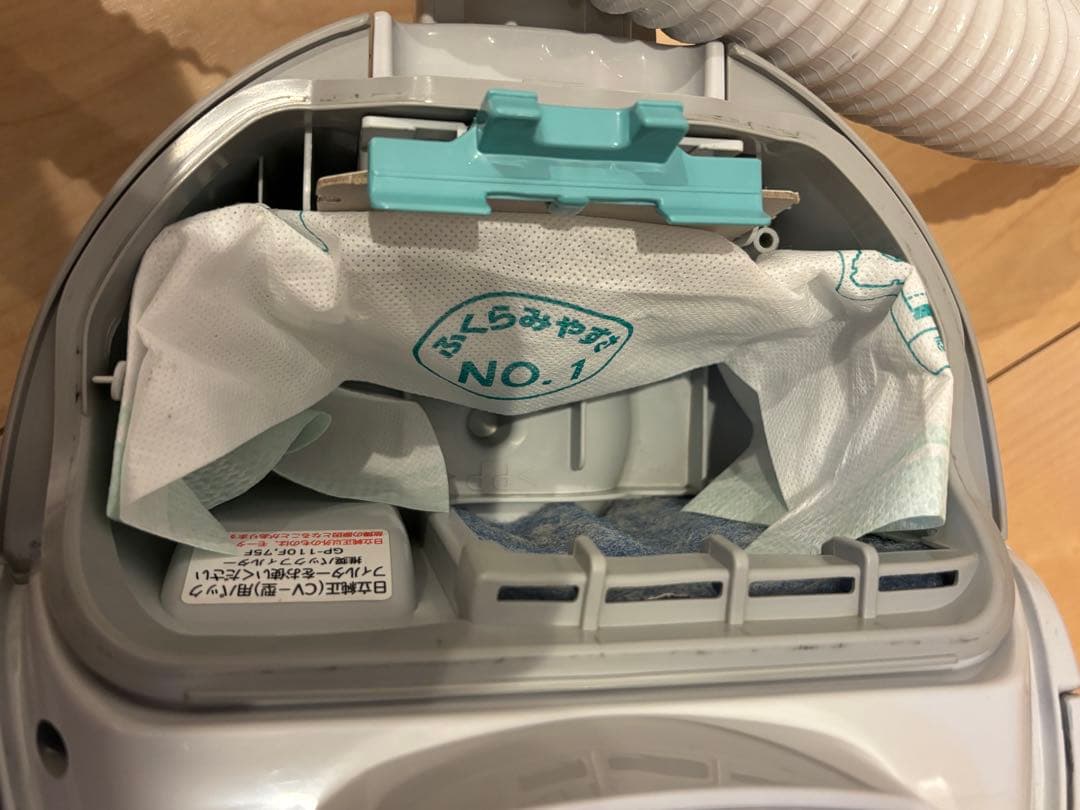 HITACHI 日立 掃除機 CV-V500 紙パック式　メンテ、清掃済　美品