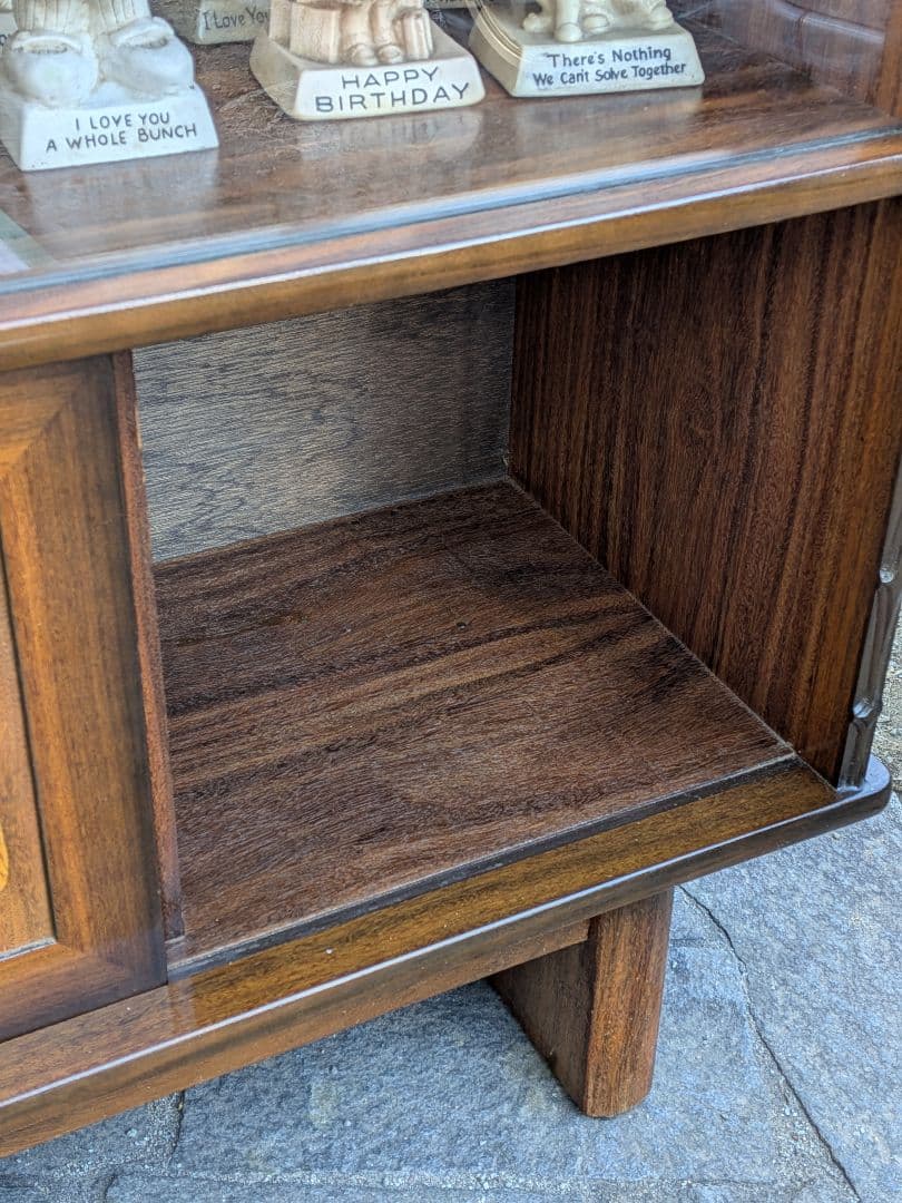 ミッドセンチュリー　収納家具