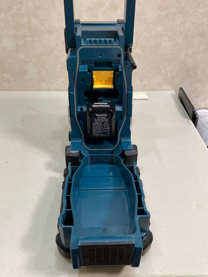 Makita MR108 Bluetooth スピーカー