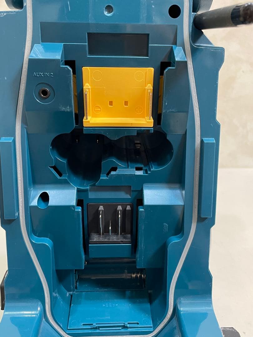 Makita MR108 Bluetooth スピーカー