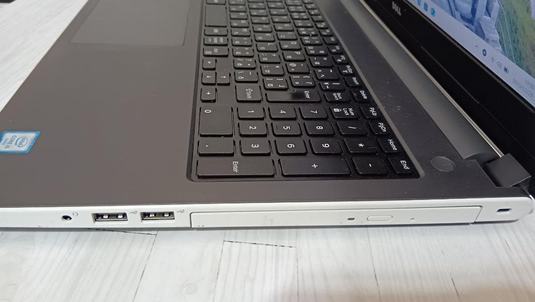 Dell Inspiron 5559 第6世代i5