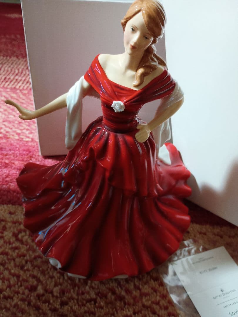 ロイヤルドルトン 陶器 人形　スカーレット