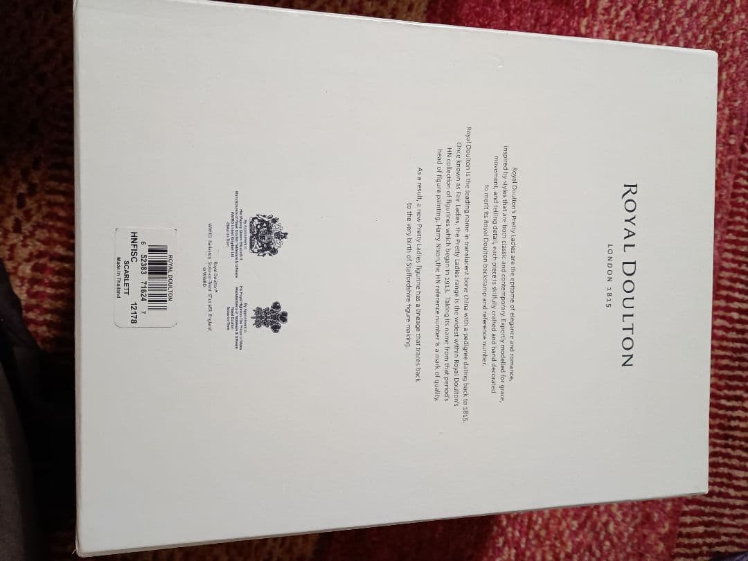 ロイヤルドルトン 陶器 人形　スカーレット