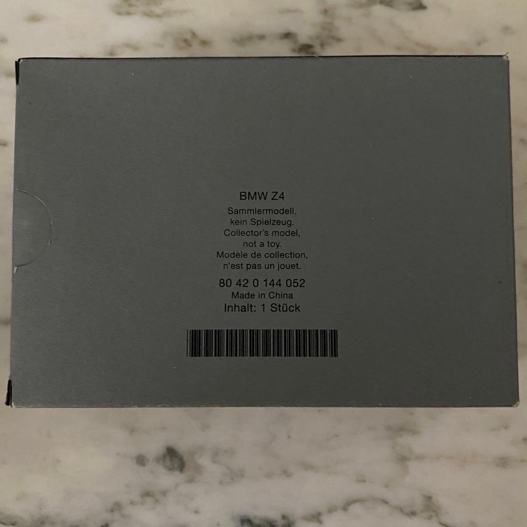 公式｛  Z4 ｝コレクターズモデルミニチュアカー 1/43 ＊未開封