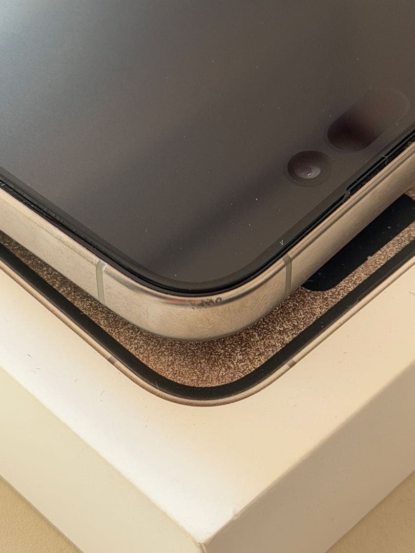 Apple iPhone 15 Pro ナチュラルチタニウム 本体 simフリー