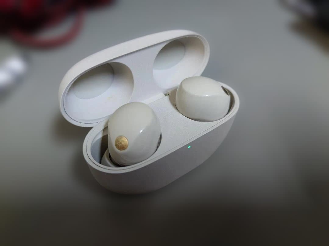 SONY WF-1000XM5 プラチナシルバー 中古美品