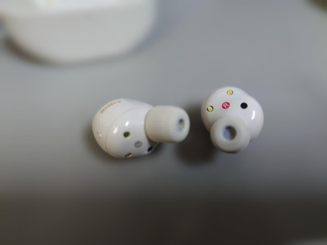 SONY WF-1000XM5 プラチナシルバー 中古美品