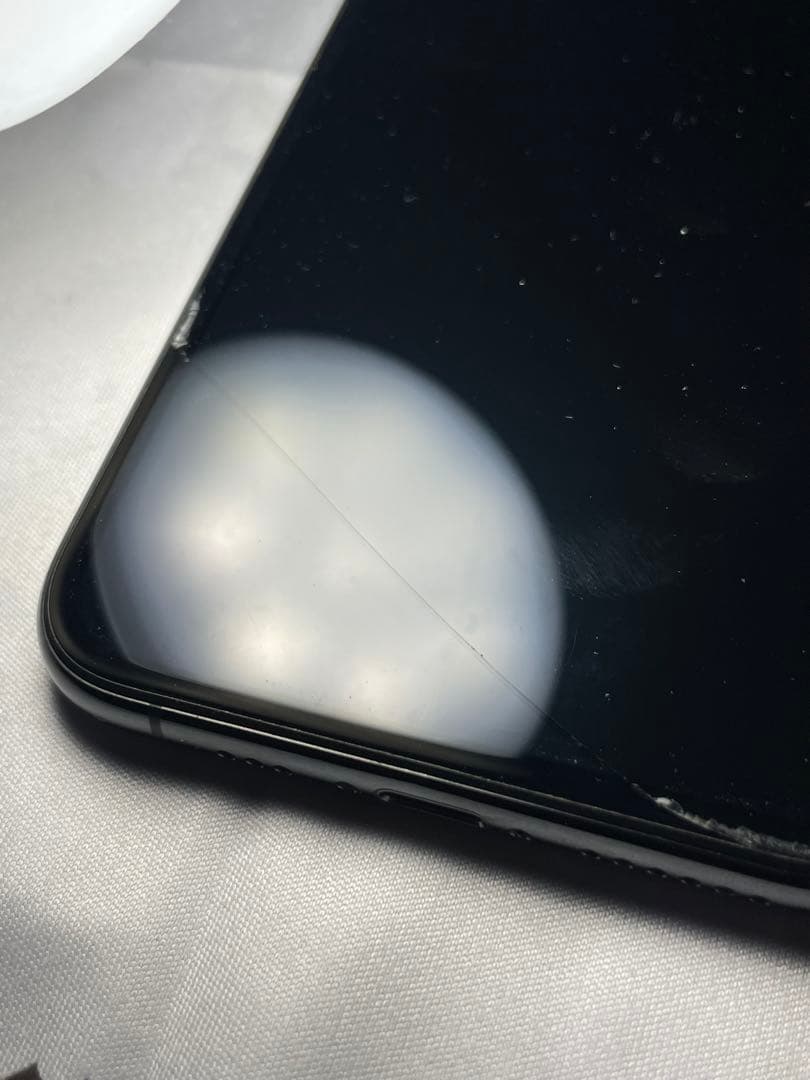 iPhone11pro 64GB SIMフリー　画面割れ