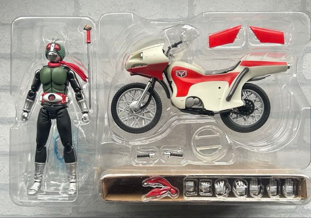 S.H.Figuarts 仮面ライダー新1号 & 新サイクロン号　開封品