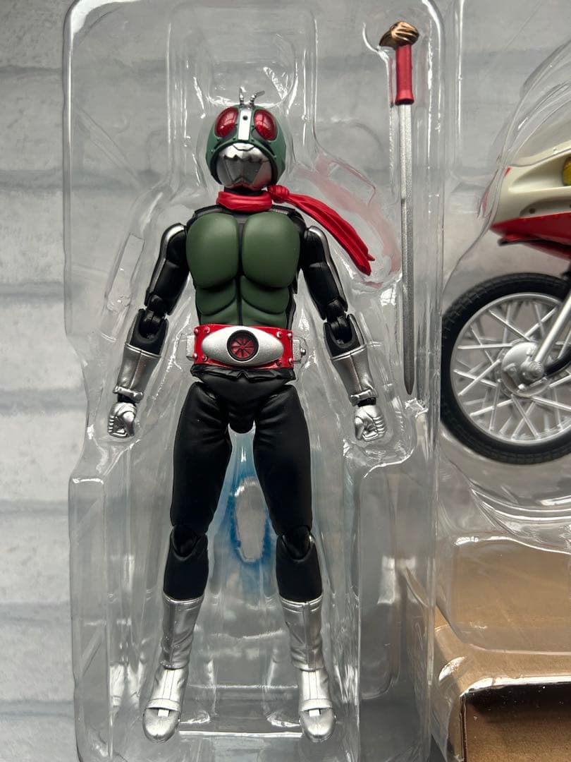 S.H.Figuarts 仮面ライダー新1号 & 新サイクロン号　開封品