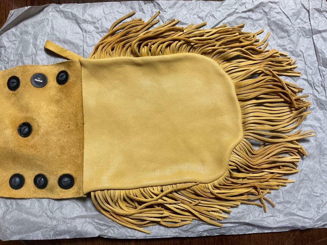 イエローレザーフリンジボディバッグ