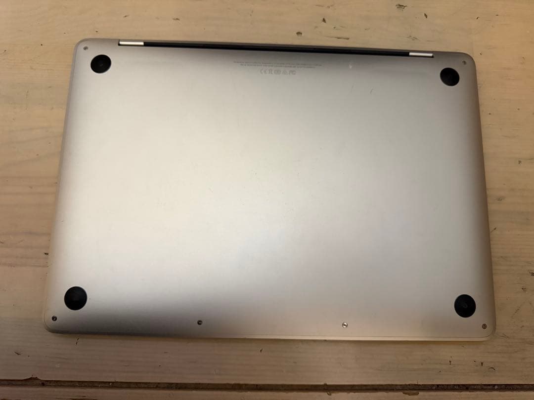 ガ*テ様 MacBookPro 2017 16GB 256GB シルバー 訳あり