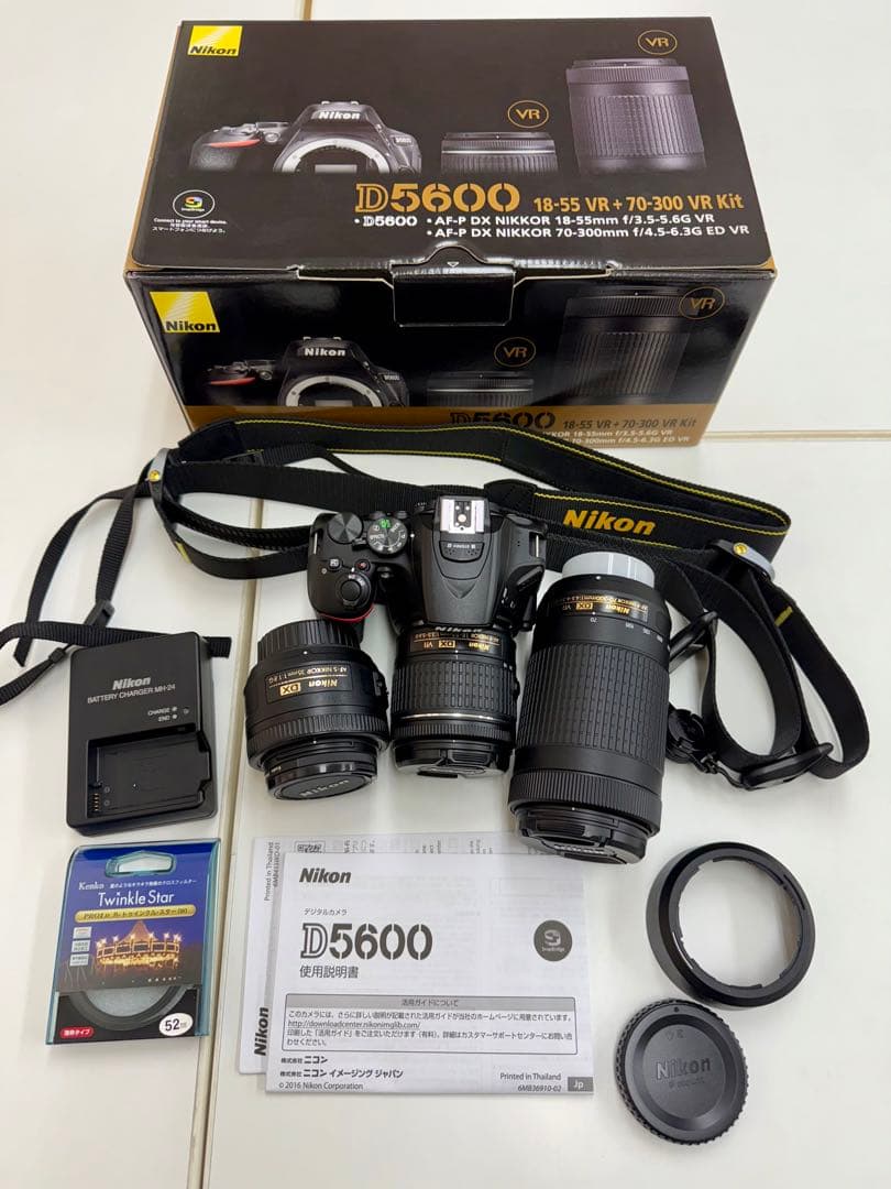 【美品】一眼レフ Nikon D5600 ダブルズームキット 単焦点レンズ 他