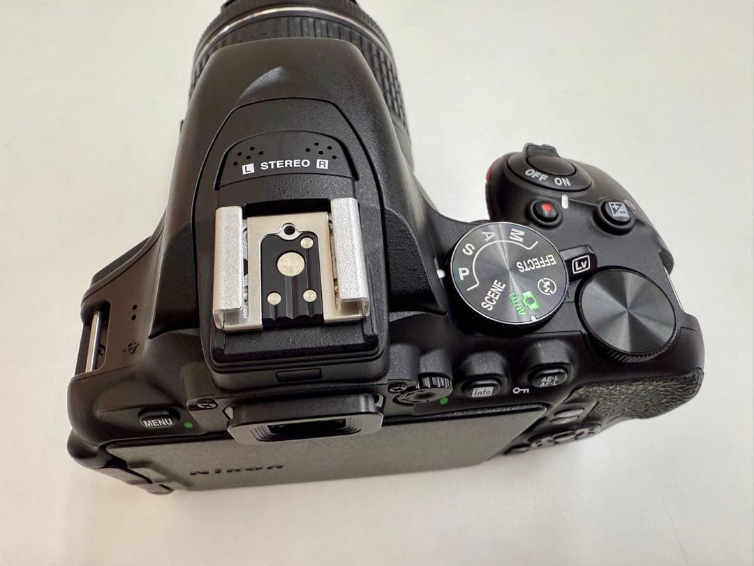 【美品】一眼レフ Nikon D5600 ダブルズームキット 単焦点レンズ 他