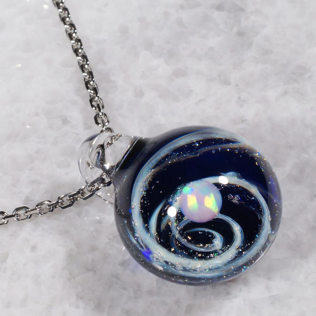 ガラスの小宇宙　ホワイトオパール 【YASUDA GLASS 】No1808WE