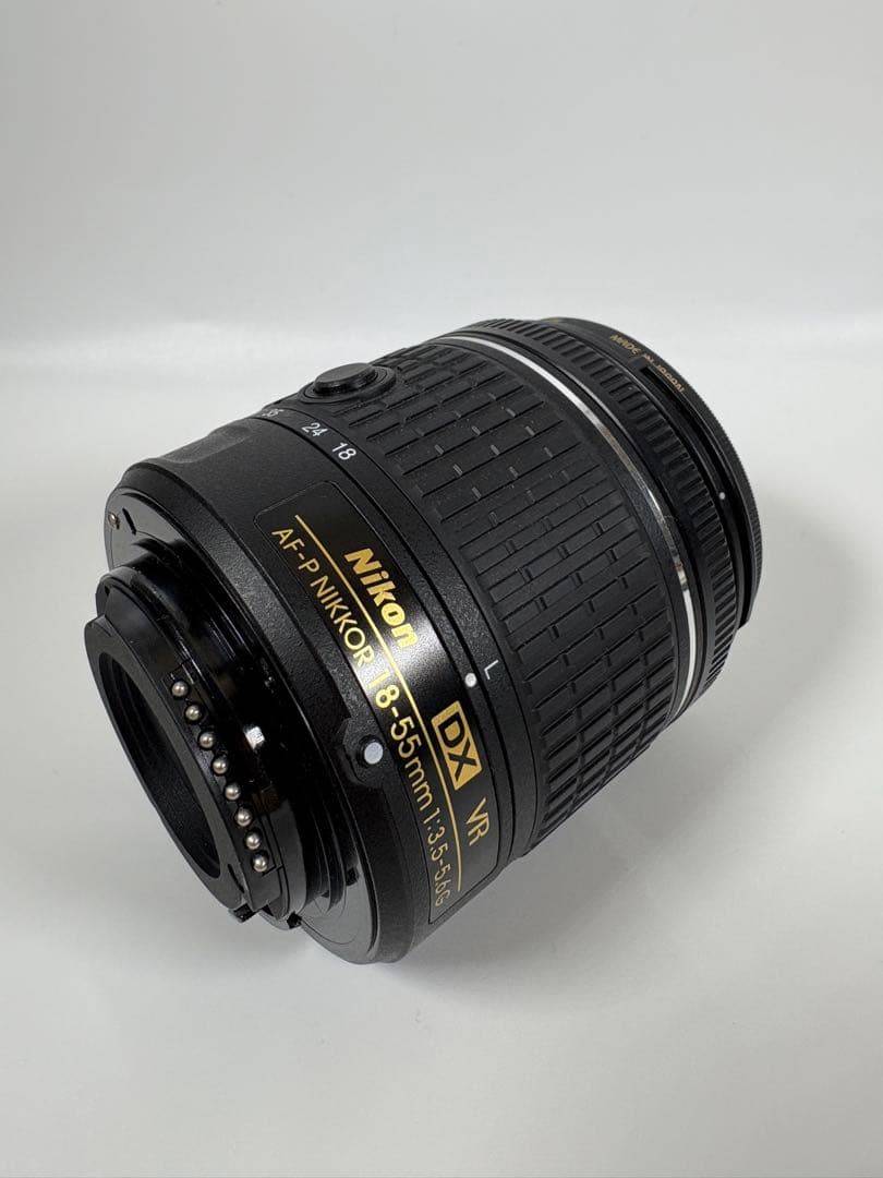 ニコン Nikon D5600 ダブルズームキット デジタル 一眼レフカメラ