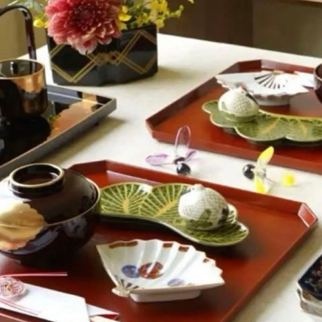 【新品】【大人気】有田焼幸楽窯 錦茶緑金松葉形前菜皿3枚セット　縁起物