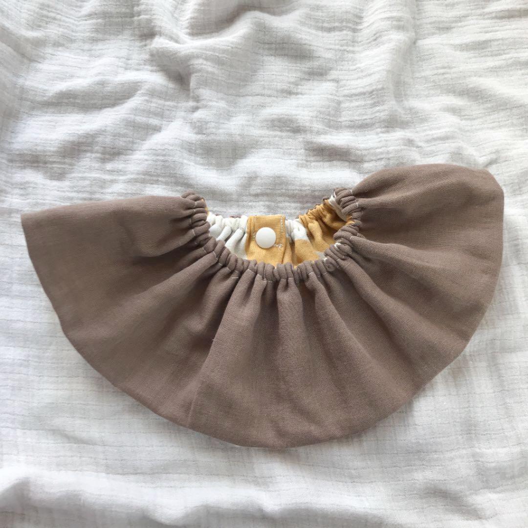 ★まるまるイエロー×モカ★ ハンドメイド　リバーシブル　スタイ