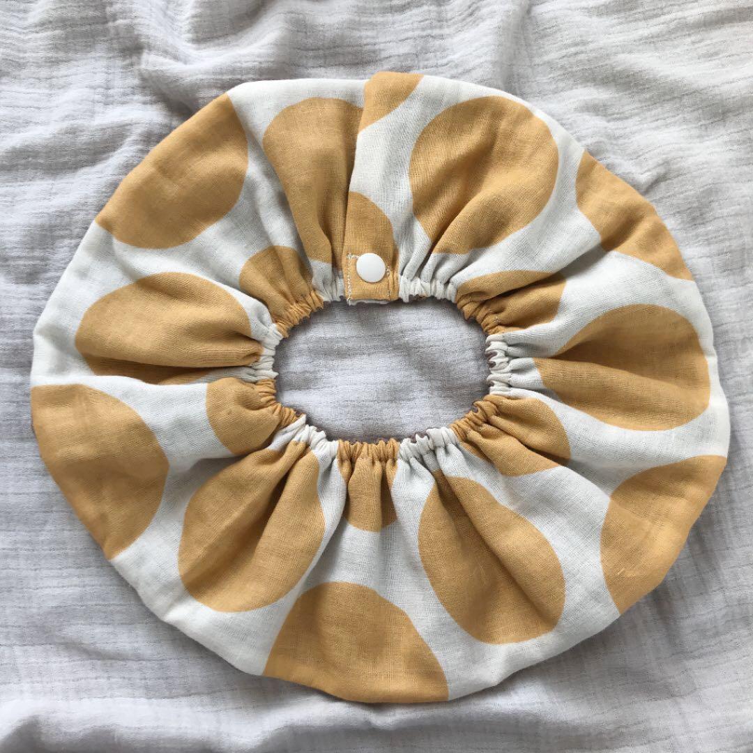 ★まるまるイエロー×モカ★ ハンドメイド　リバーシブル　スタイ