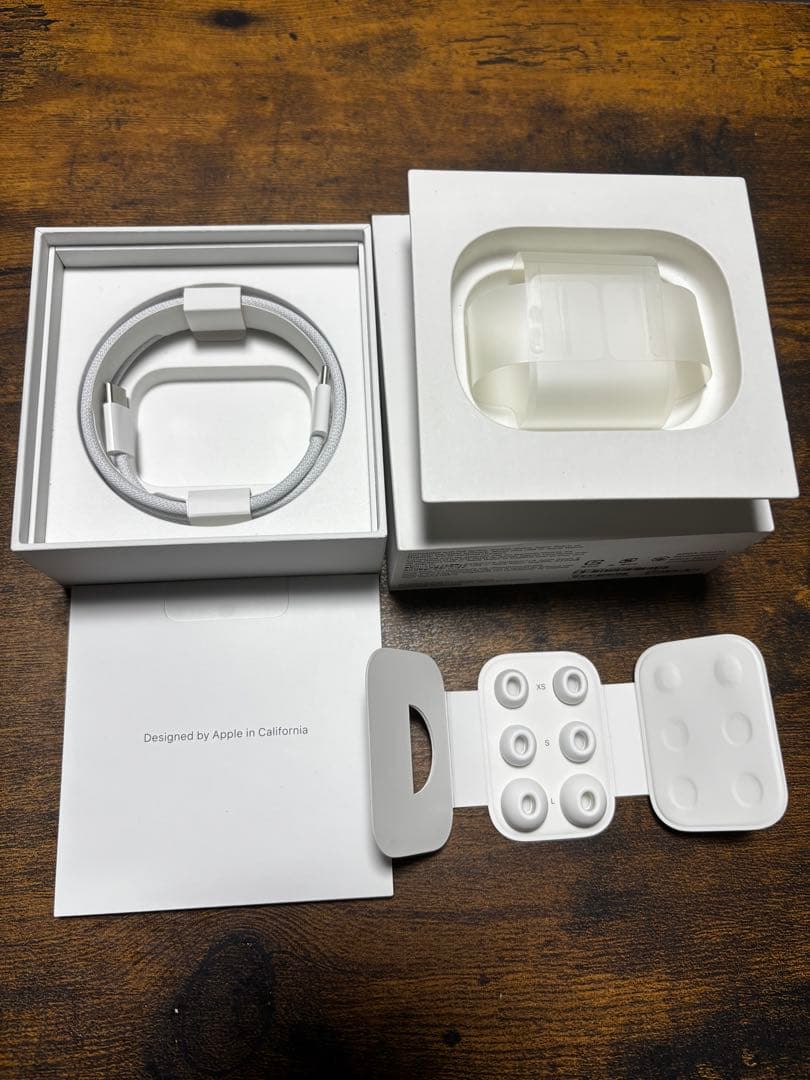 AirPods Pro（第2世代）　ワイヤレスイヤホン　中古