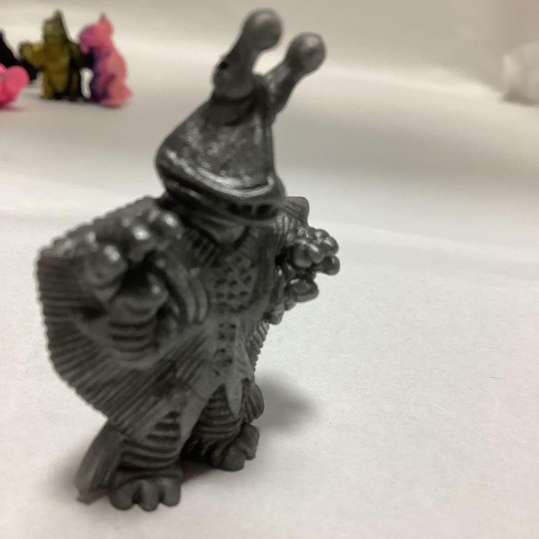 怪獣消しゴム　ガンダー　シルバー　ポピー