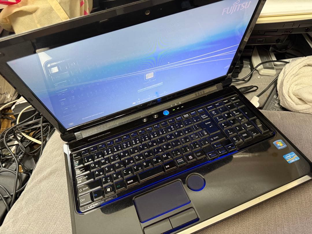 美品　動作確認済　富士通　ノートpc AH56/C c104