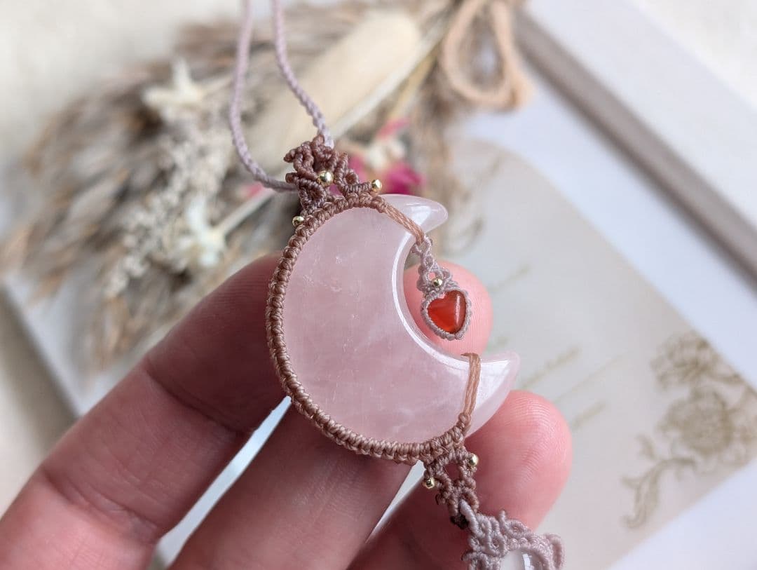 マクラメネックレス ローズクォーツ/ホワイトムーンストーン