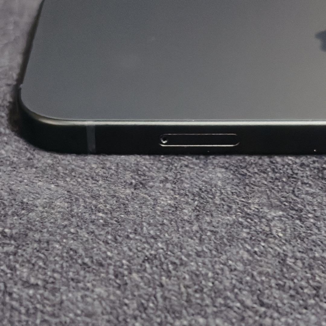 iPhone15 256GB ブラック 画面割れあり 動作良好 バッテリー86%