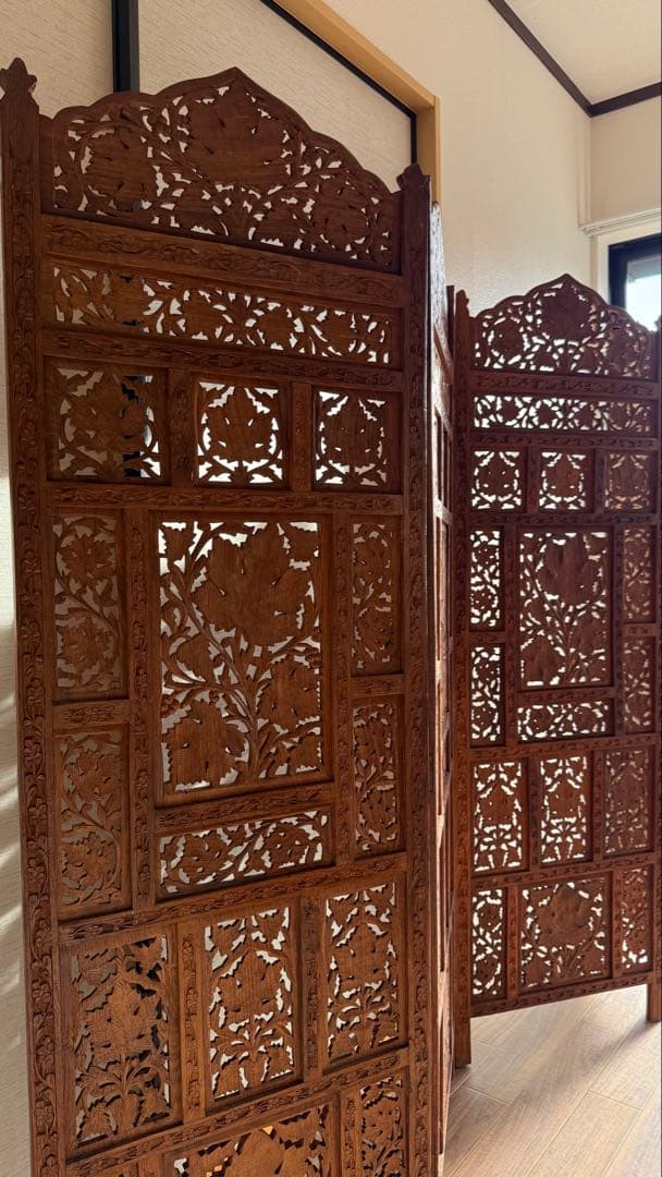 木製彫刻パーテーション 4つ折り