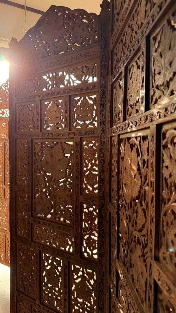 木製彫刻パーテーション 4つ折り