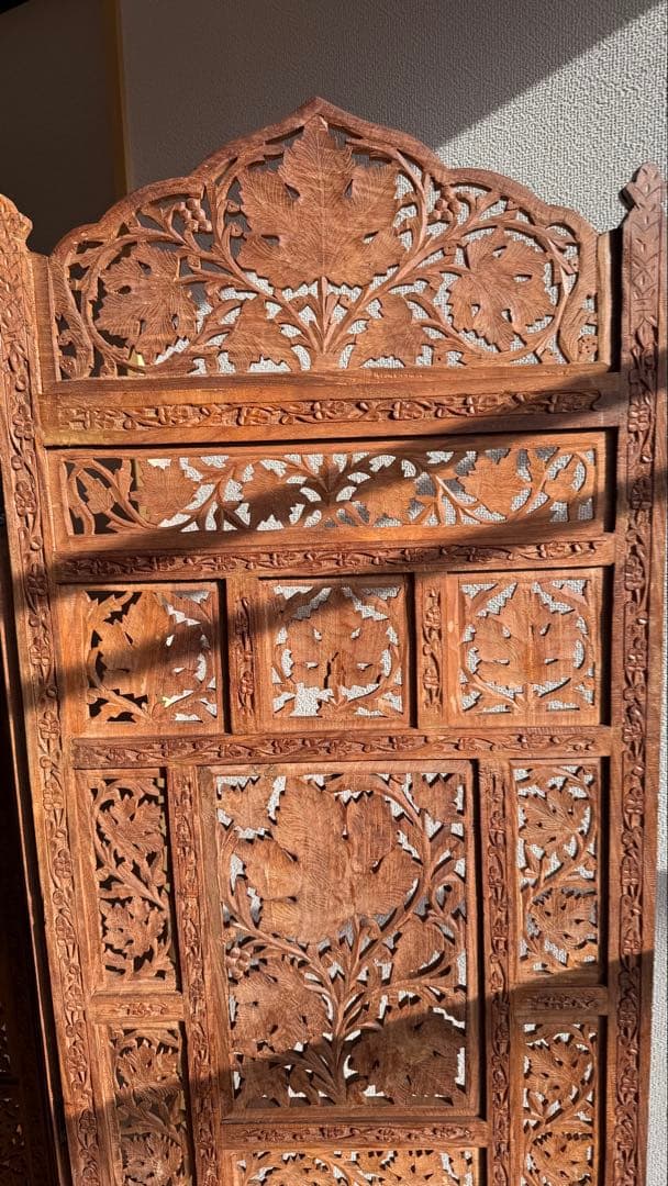 木製彫刻パーテーション 4つ折り