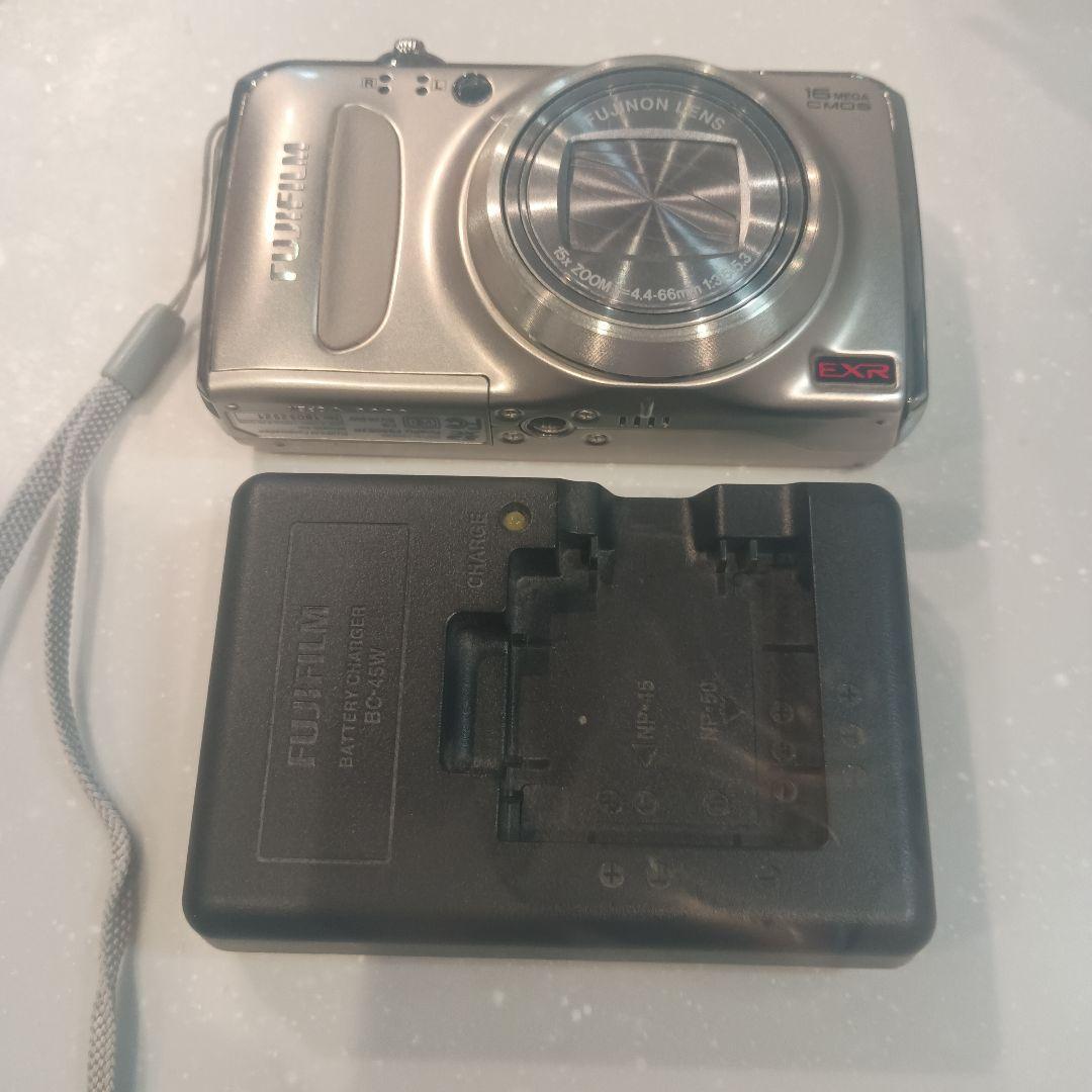 デジタルカメラ FinePix F550EXR