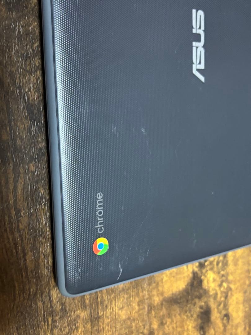 ASUS Chromebook 本体 持ち歩き式ケース付き 動作確認済み