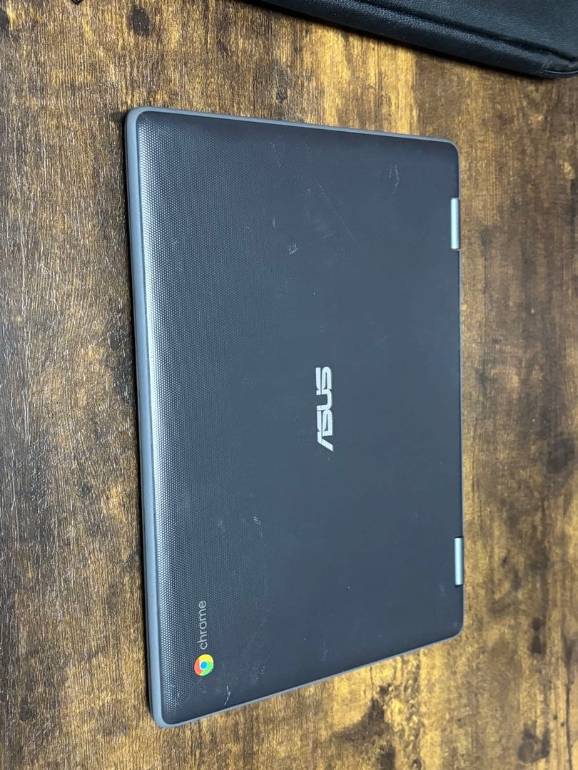 ASUS Chromebook 本体 持ち歩き式ケース付き 動作確認済み