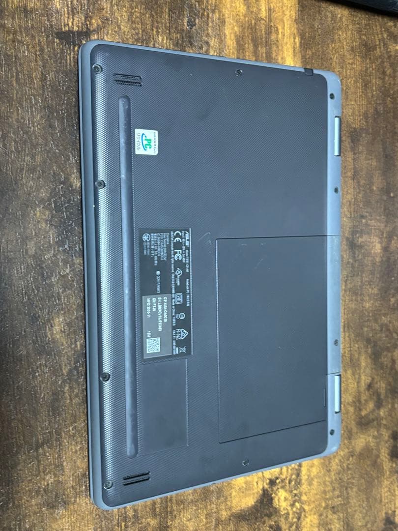 ASUS Chromebook 本体 持ち歩き式ケース付き 動作確認済み