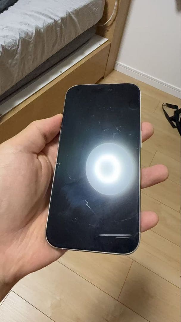 iPhone15 pro 256GB 白