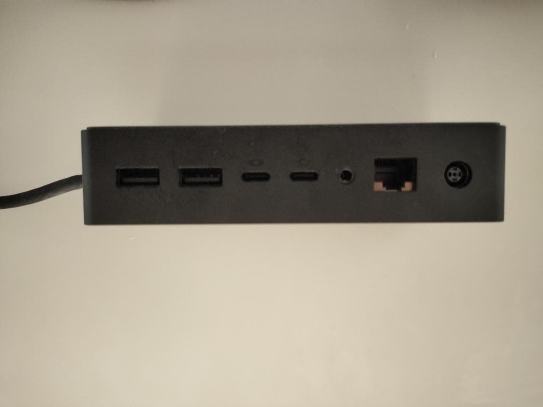 分配器・切替器 Microsoft Surface Dock 2