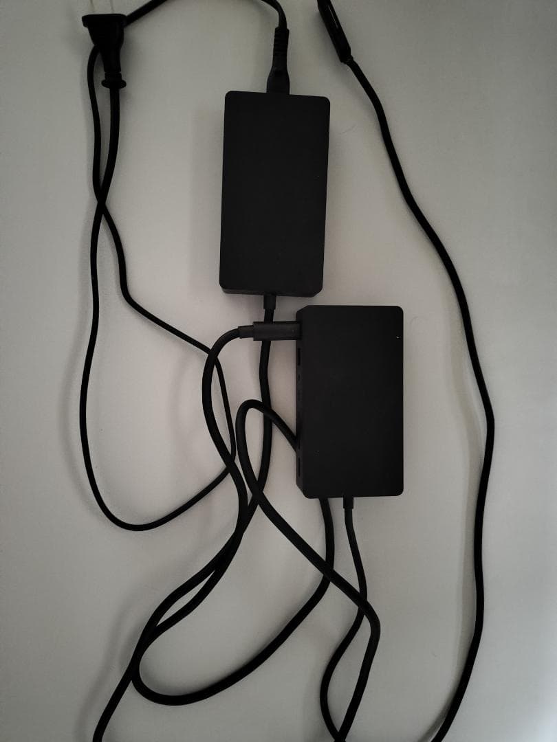 分配器・切替器 Microsoft Surface Dock 2
