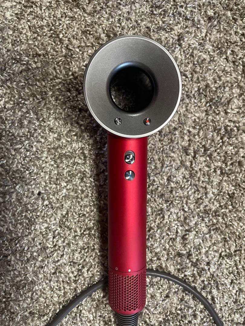 Dyson ドライヤー　赤