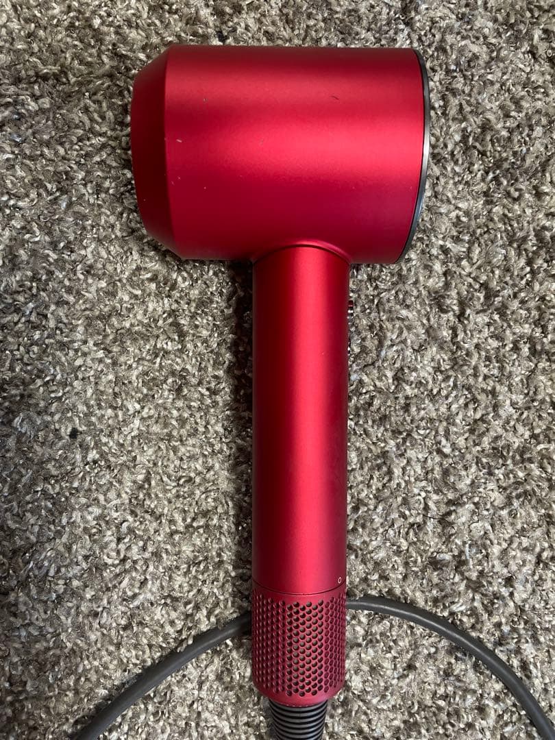 Dyson ドライヤー　赤